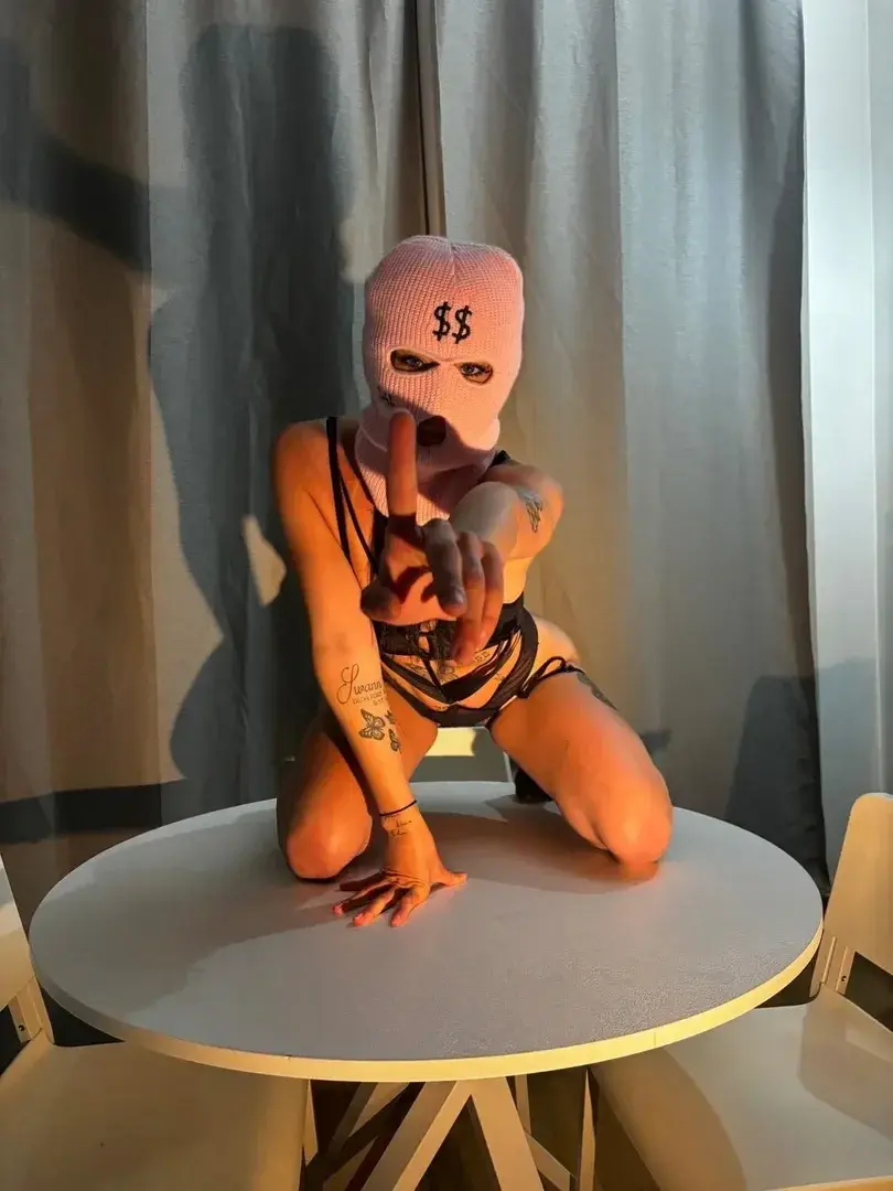 Leak & nude 1 — Ravenbluemym