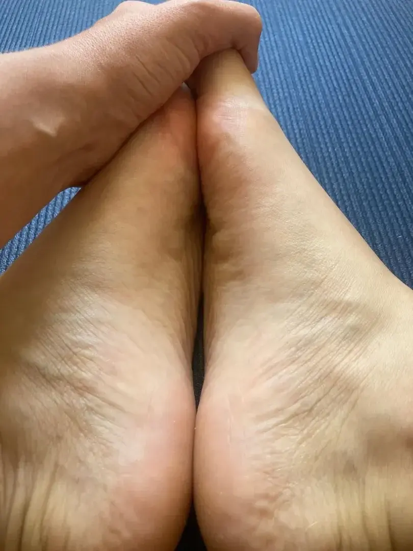 Leak & nude 1 — Lucile_nude_feet