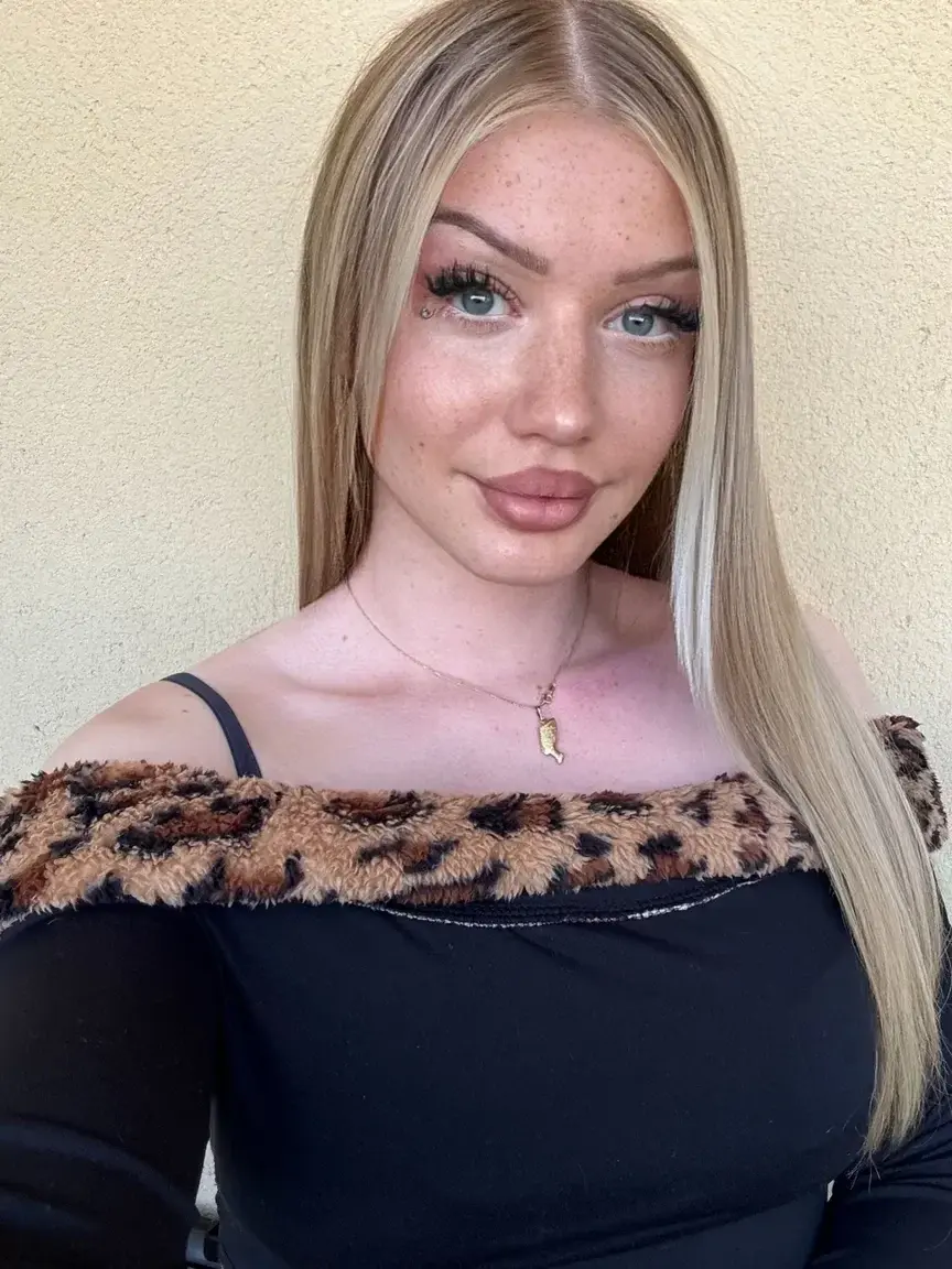 Leak & nude MYM — Trannyeva : « FEMME TRANS 🏳️⚧️ ABO 100% GRATUIT 😈 viens me parler je réponds à tous... » (MYM)