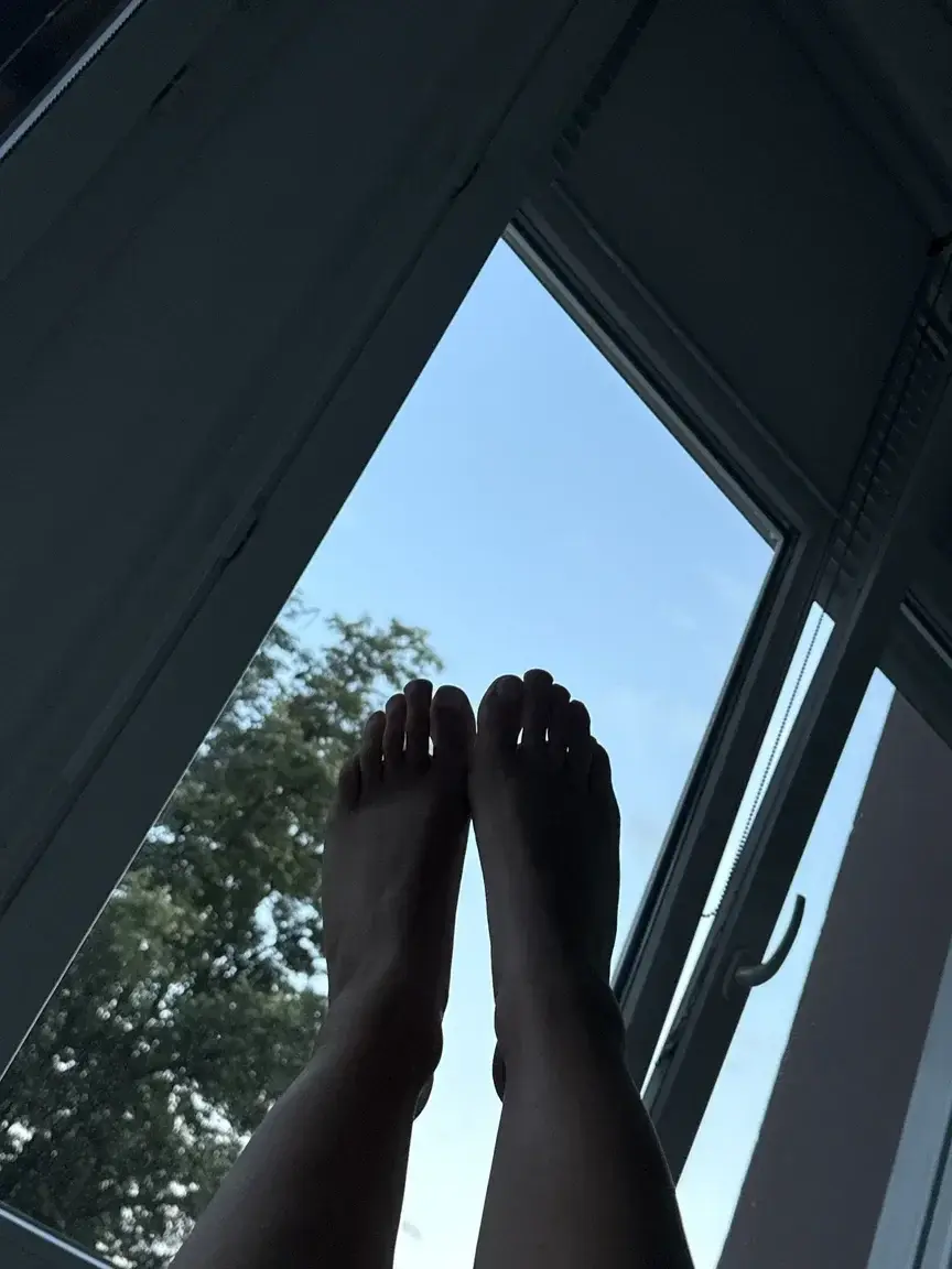 Leak & nude 2 — Pieds_nebula