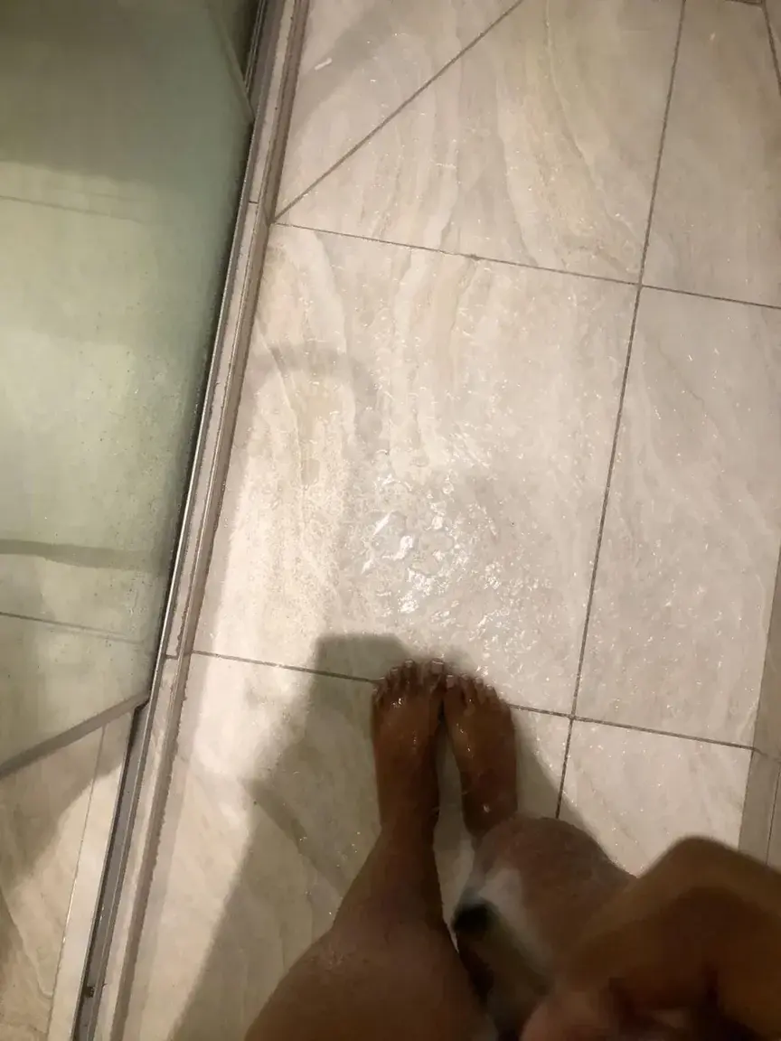 Leak & nude 1 — _Velvetoes_