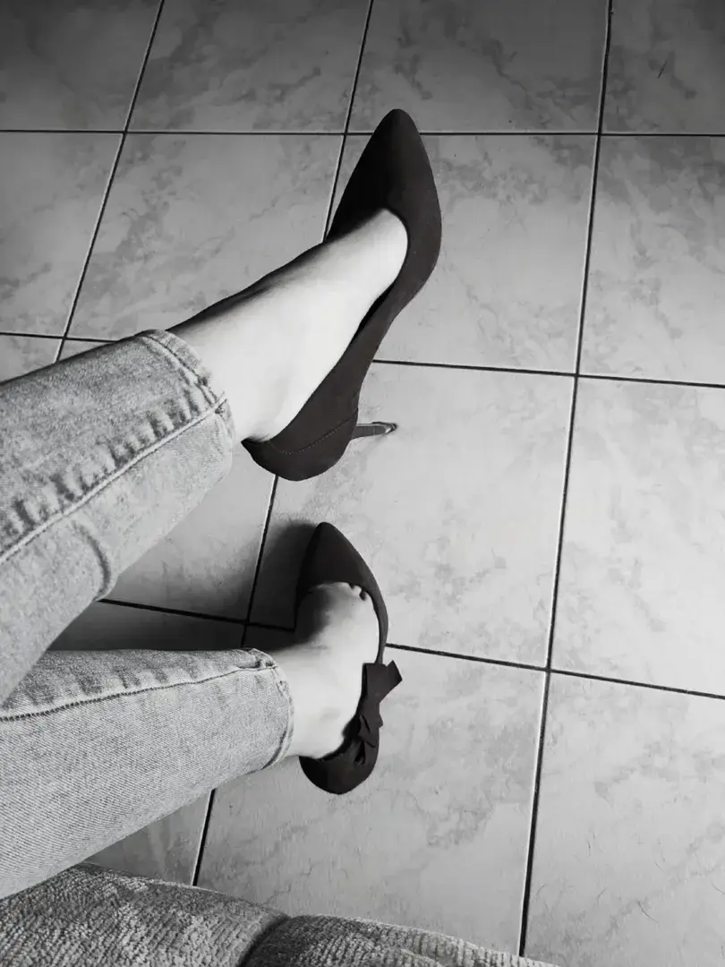 Leak & nude 1 — Laura0410