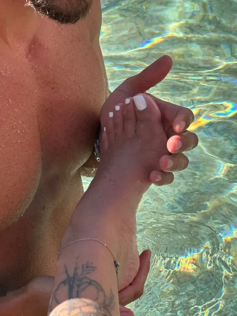 Leak & nude 1 — Itafrenchfeet