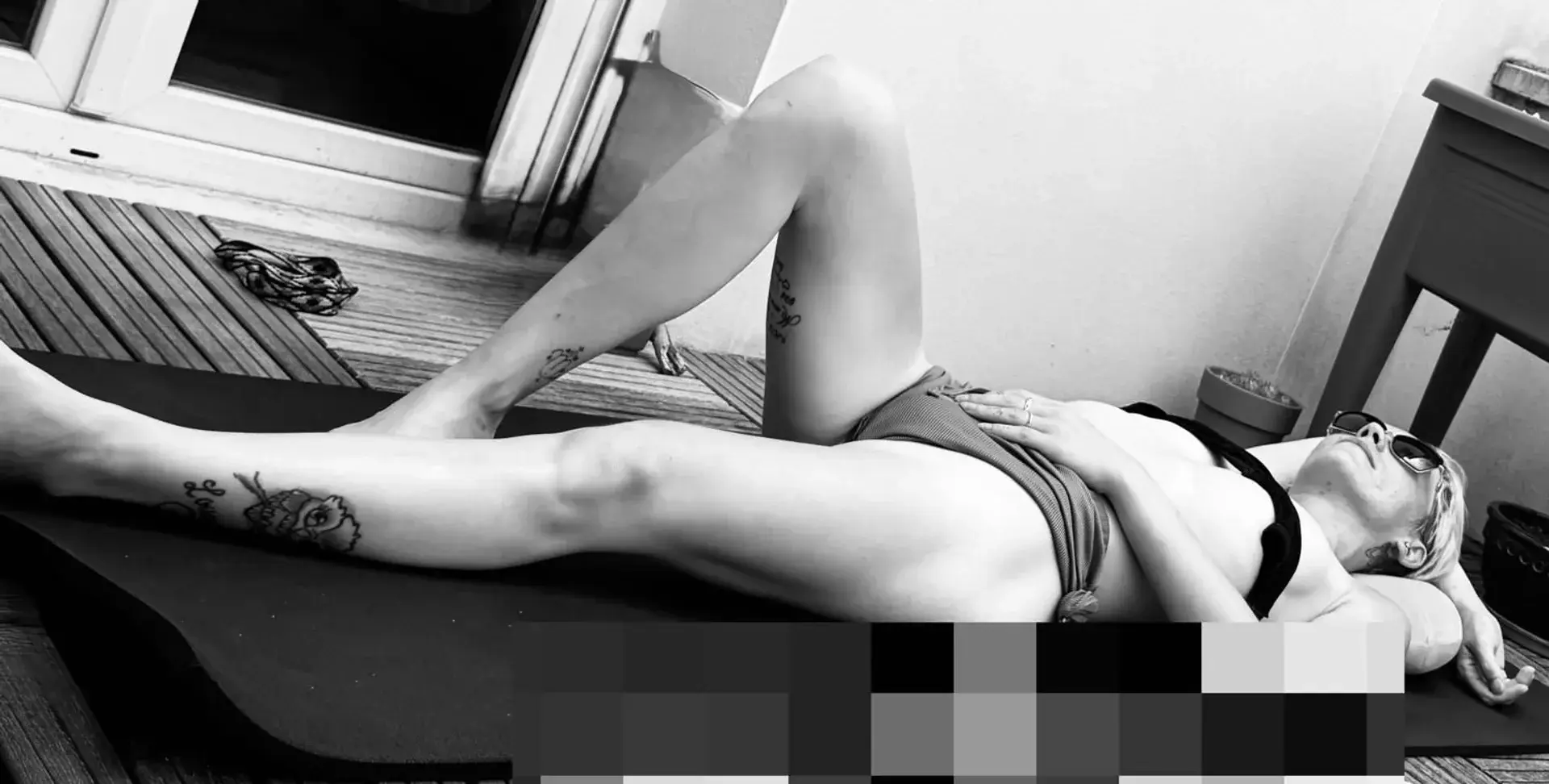 Leak & nude 1 — maerotic