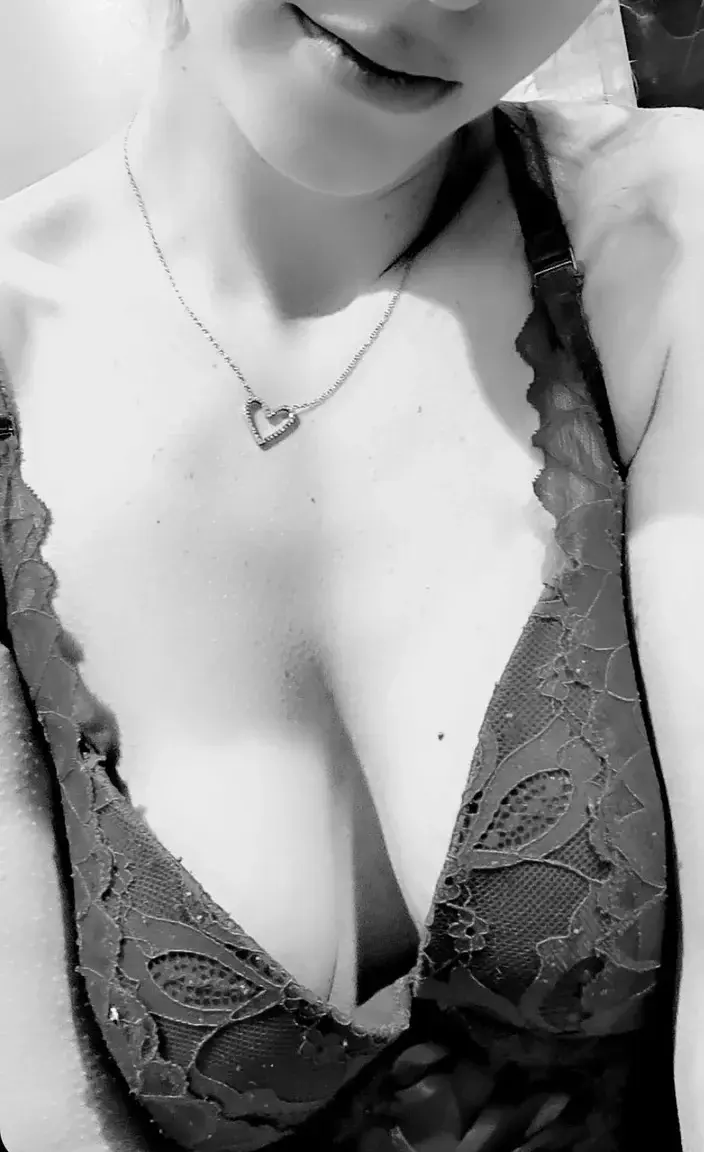 Leak & nude 1 — Angela1923
