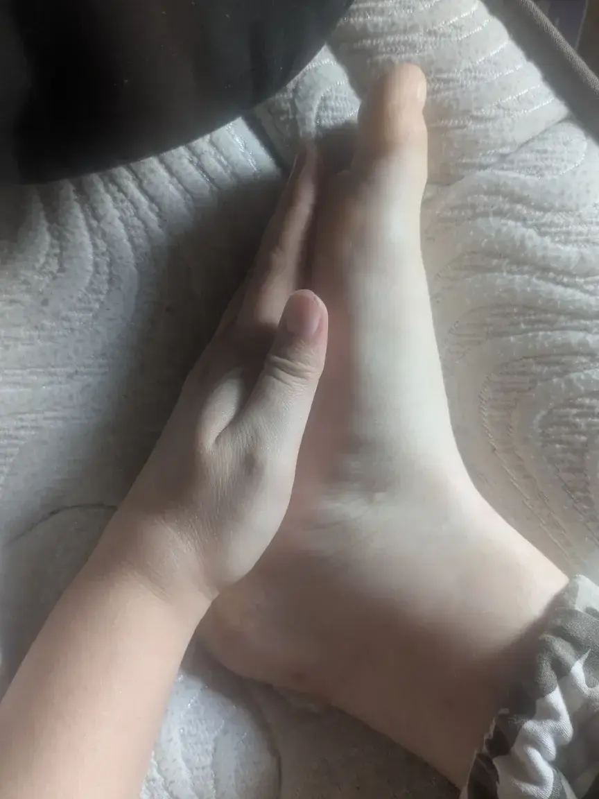Leak & nude 1 — Makemelovemyfeet
