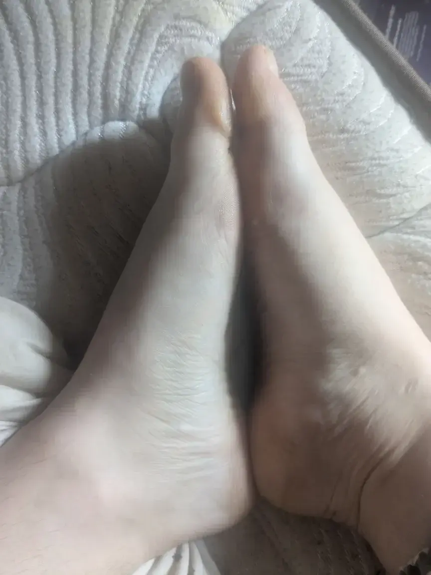 Leak & nude 2 — Makemelovemyfeet