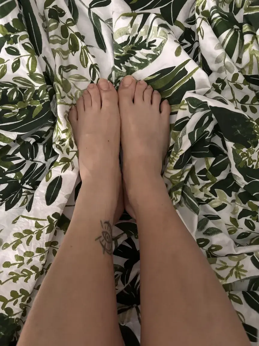 Leak & nude 2 — Piedchoupiedu12