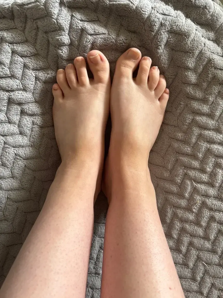 Leak & nude 1 — Feetishqueen1608