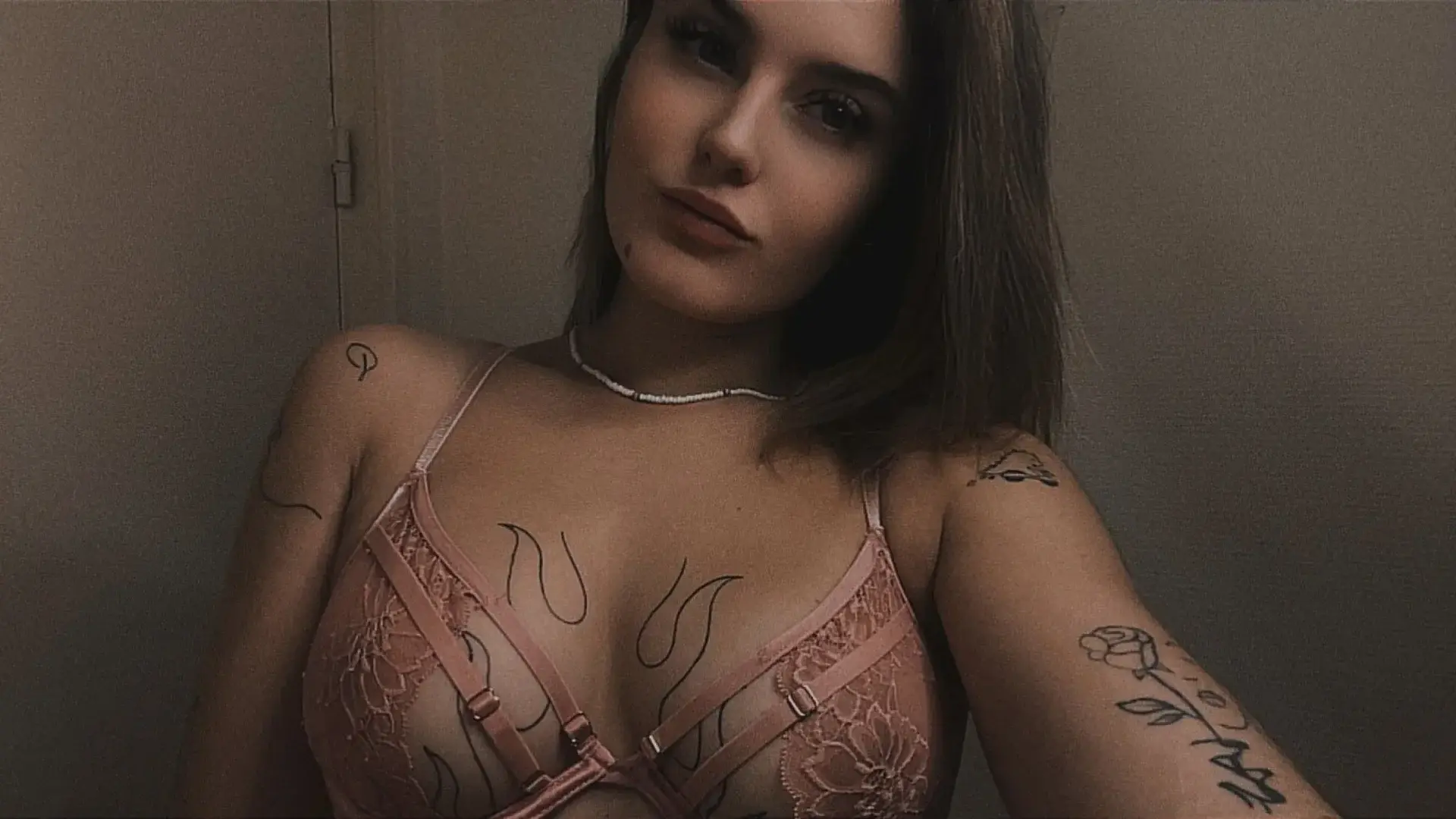 Akais - Photo exclusive MYM 5 | French Modèles