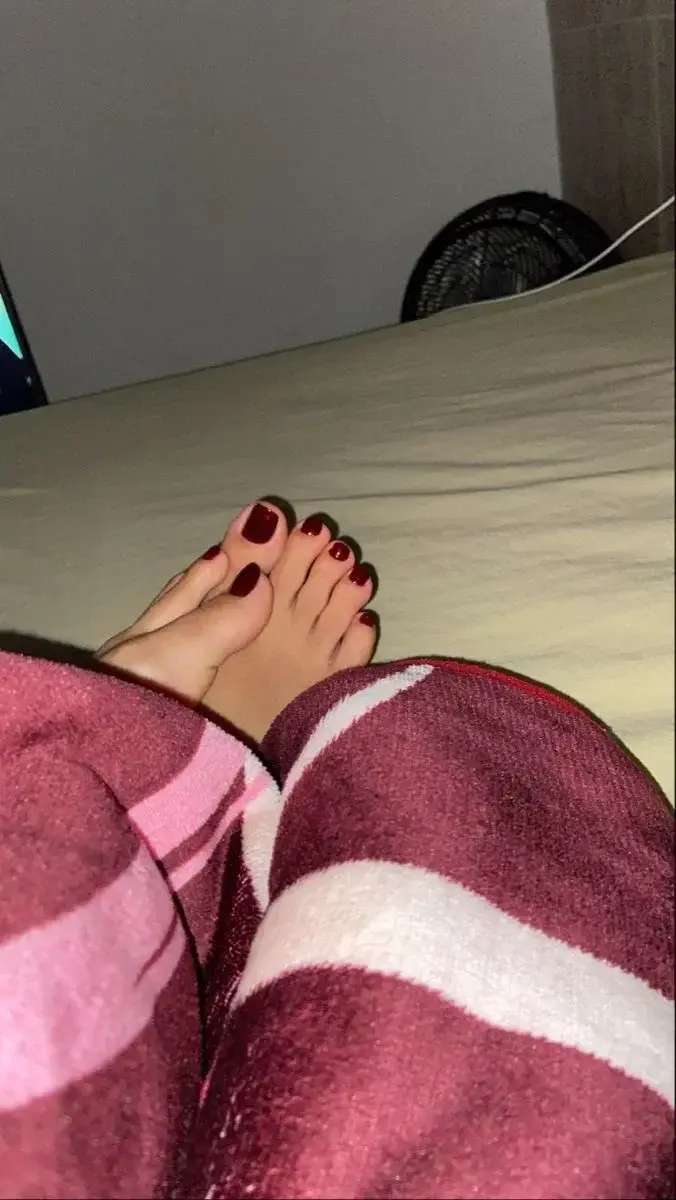Leak & nude 17 — pauline_99