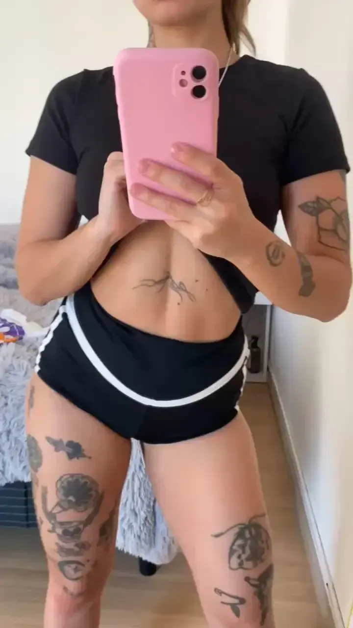 Leak & nude MYM — diabola_x : « Mon abo est GRATUIT, pas besoin de code.. + 1 🎁 dès ton abonnement 💜 » (MYM)