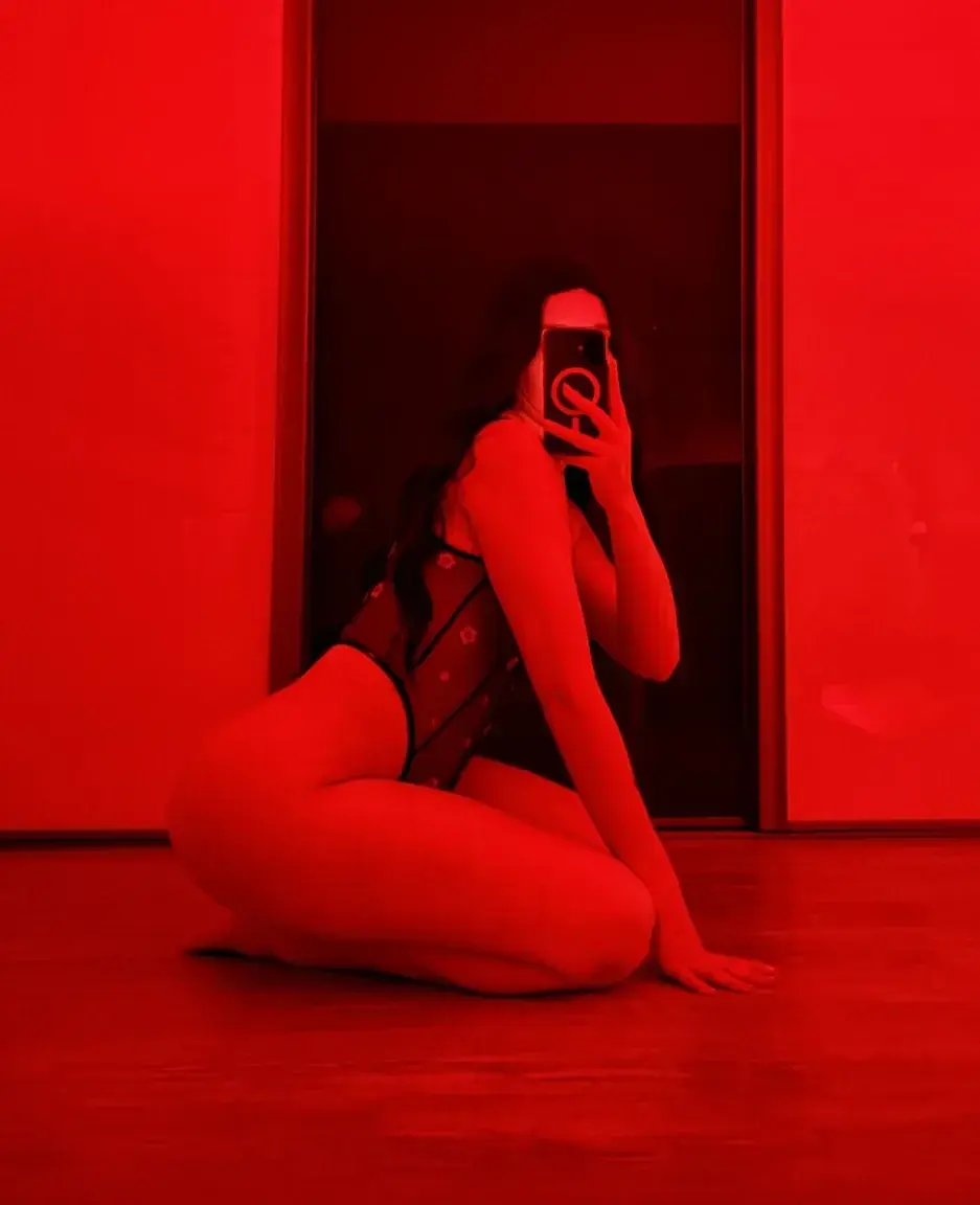 Leak & nude 9 — Sarahkitty23
