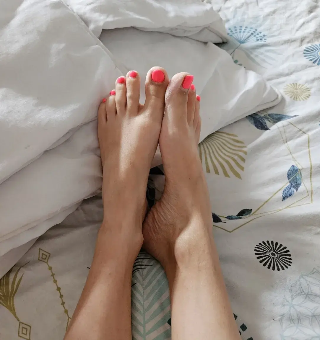 Leak & nude 1 — Velvet_toes1