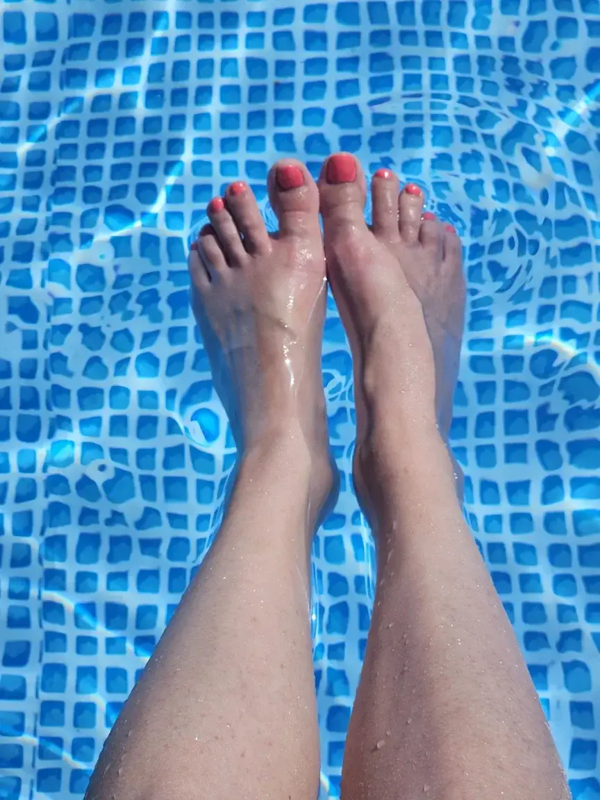 Leak & nude 4 — Velvet_toes1