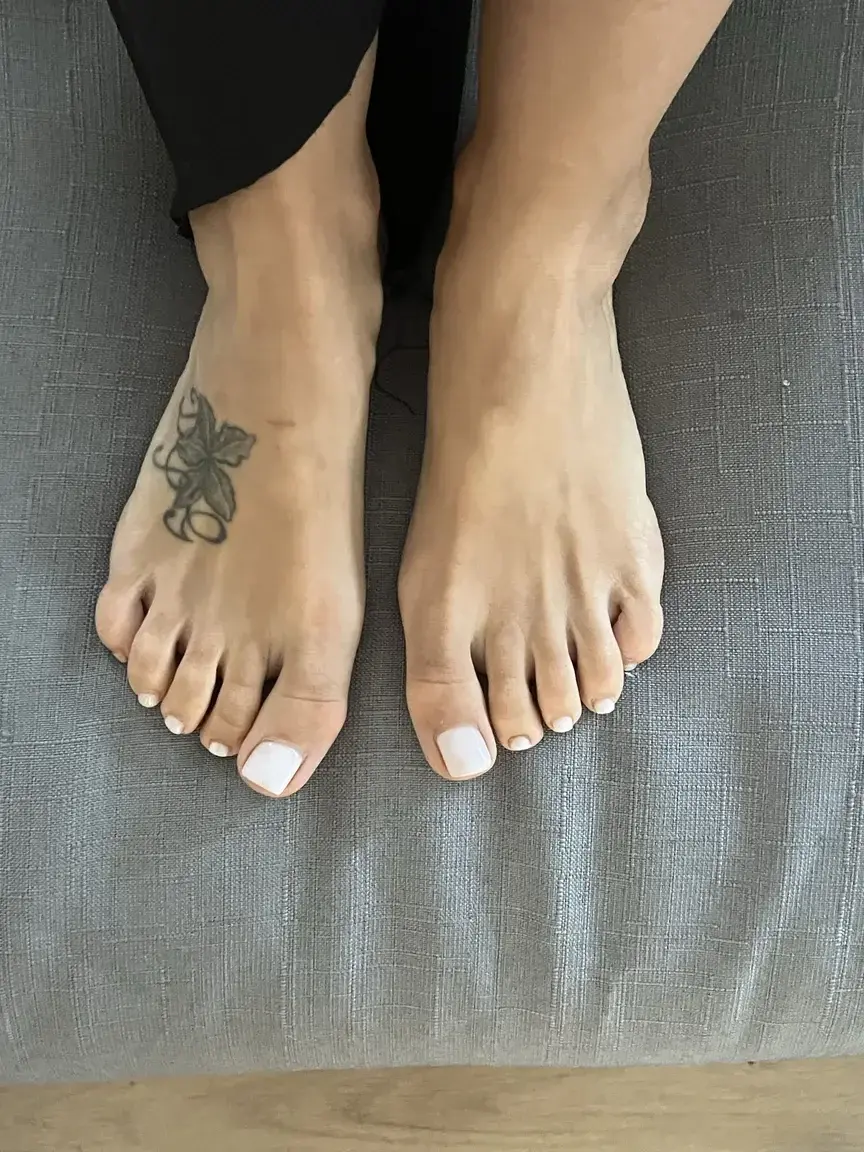 Leak & nude 1 — Lanafeetonly
