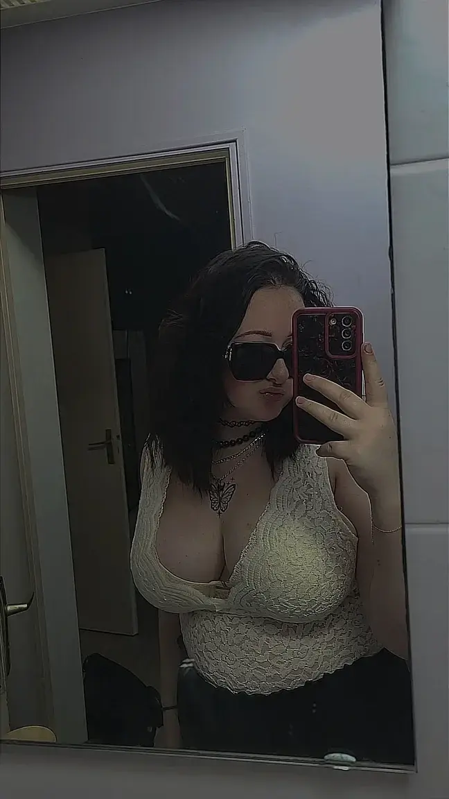 Leak & nude 3 — Salia_