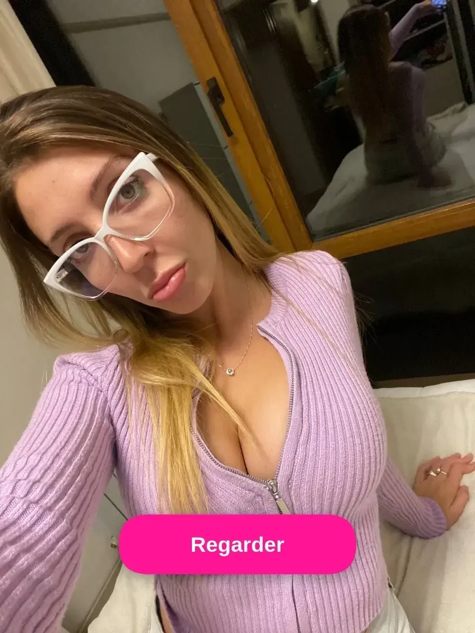 abo gratuit en ce moment like + écris “à toi” et j’te donne 2 surprises très perso, et peut-être plus...