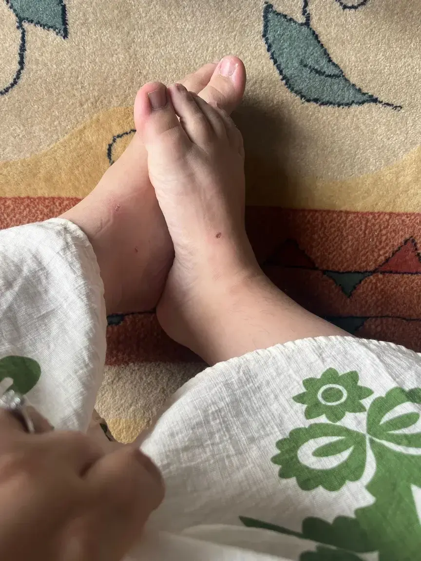 Leak & nude 2 — Cm_piedsparis