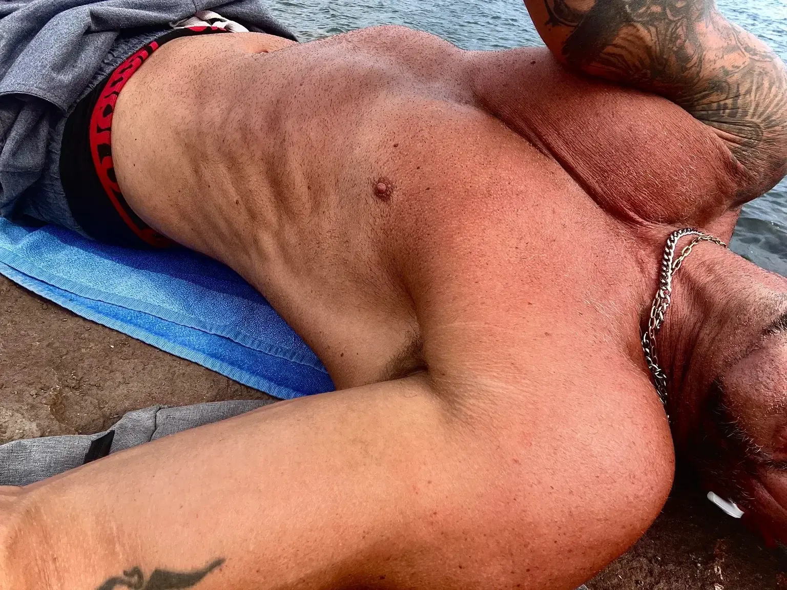Leak & nude 2 — Homme-authentique