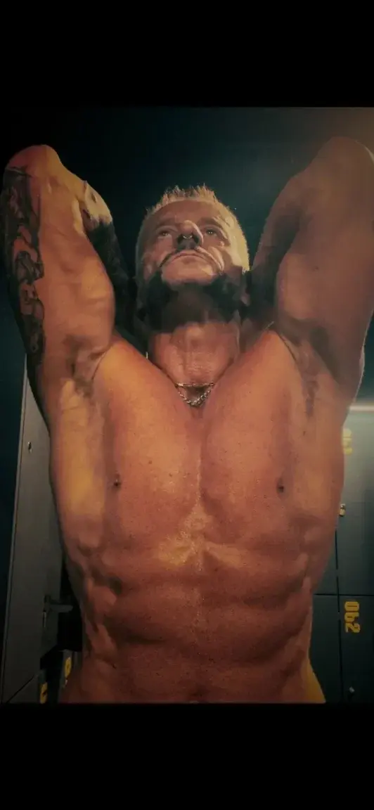 Leak & nude 3 — Homme-authentique