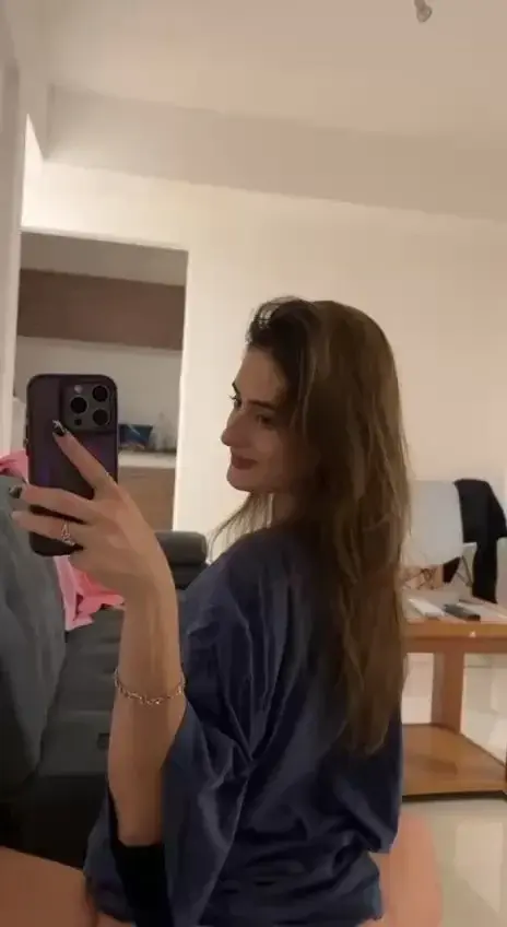Leak & nude MYM — Avaaaaa : « je suis tellement coquine ce soir ... » (MYM)