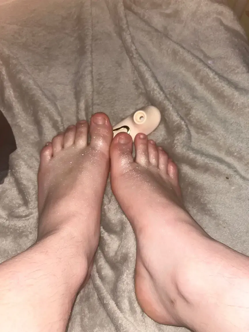 Leak & nude 2 — Sexyfoot2006
