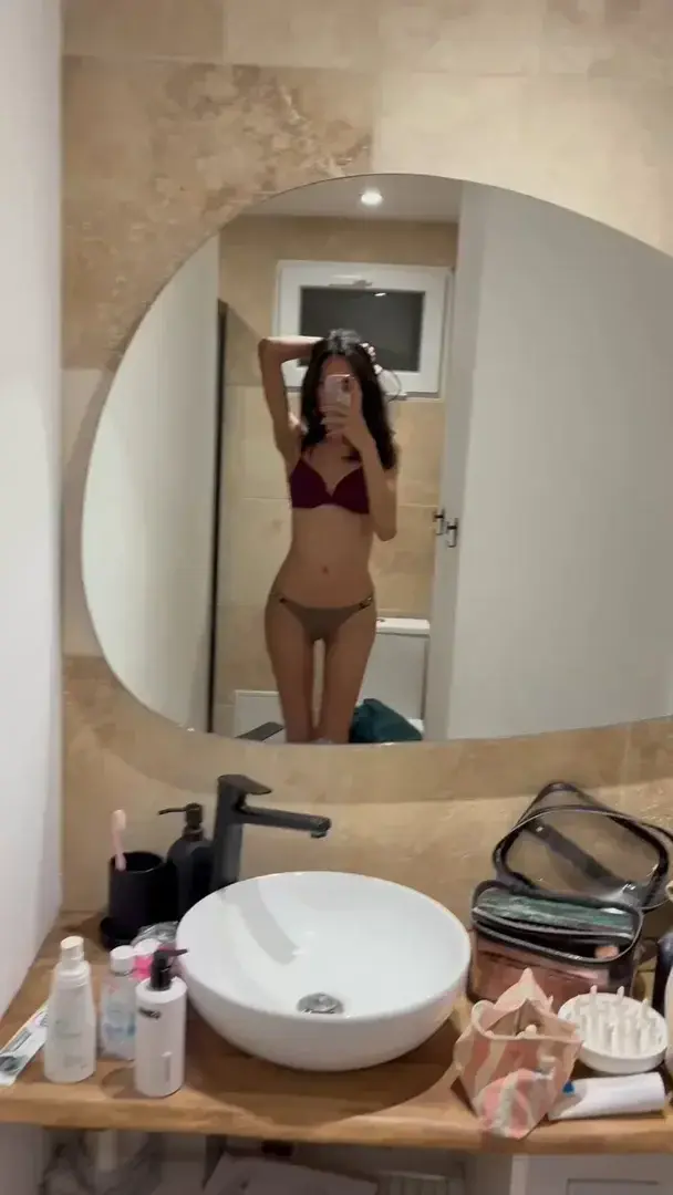 Leak public de Jessica_model — « description de la photo » (nude) sur MYM