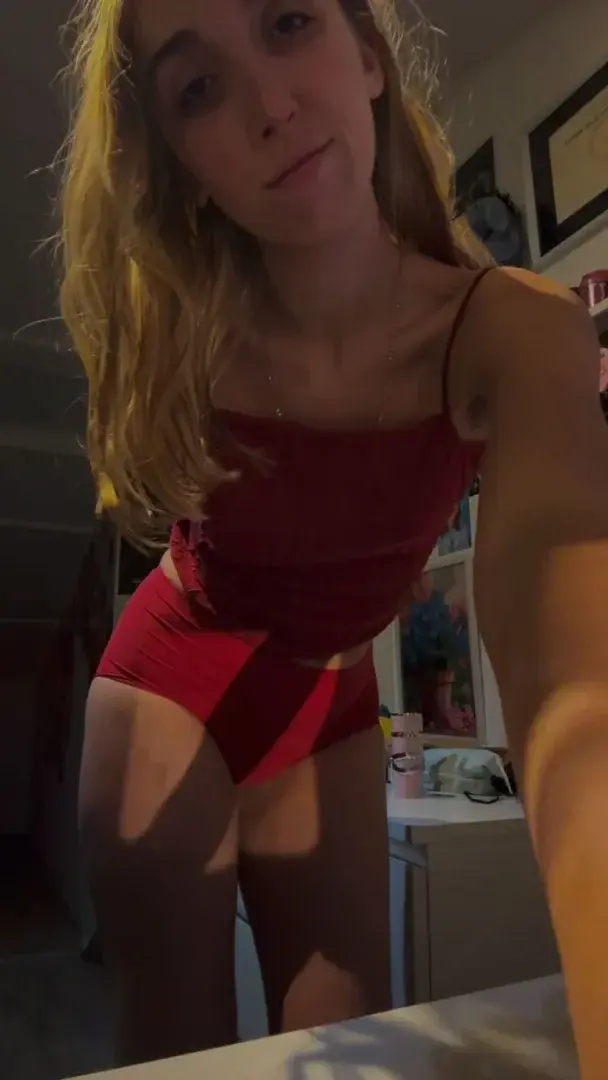 Mon mym gratuit avec le code: LEA6 👀👇🏻Cadeau gratuit si tu t’abonnes 😋🥵#Sexy #étudiante #blonde