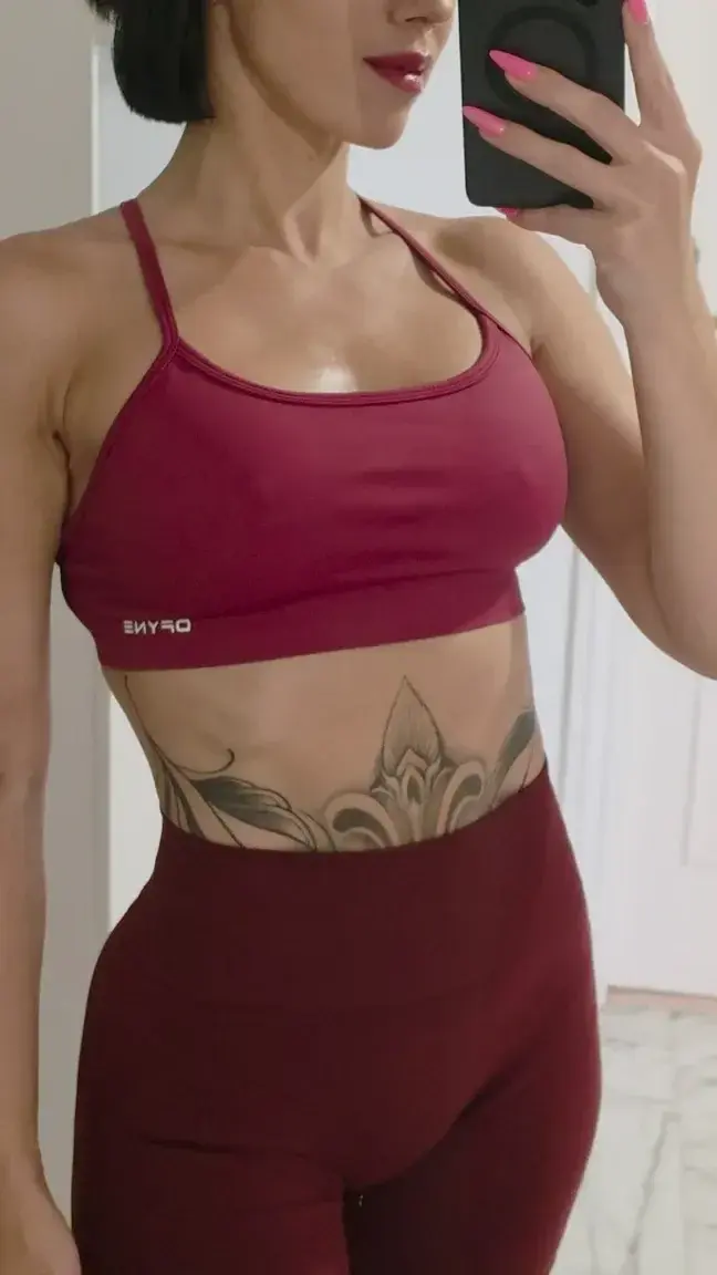 Leak & nude 1 — Vickyserane