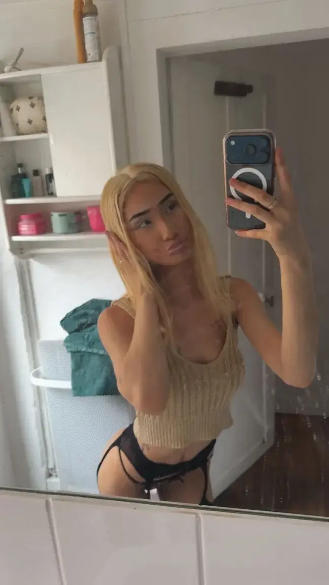 Leak & nude 4 — Laarosaa