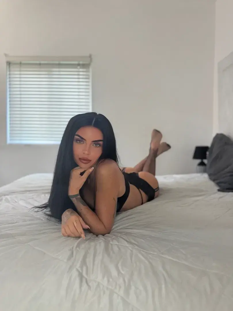 Leak & nude 5 — Jolievelvet