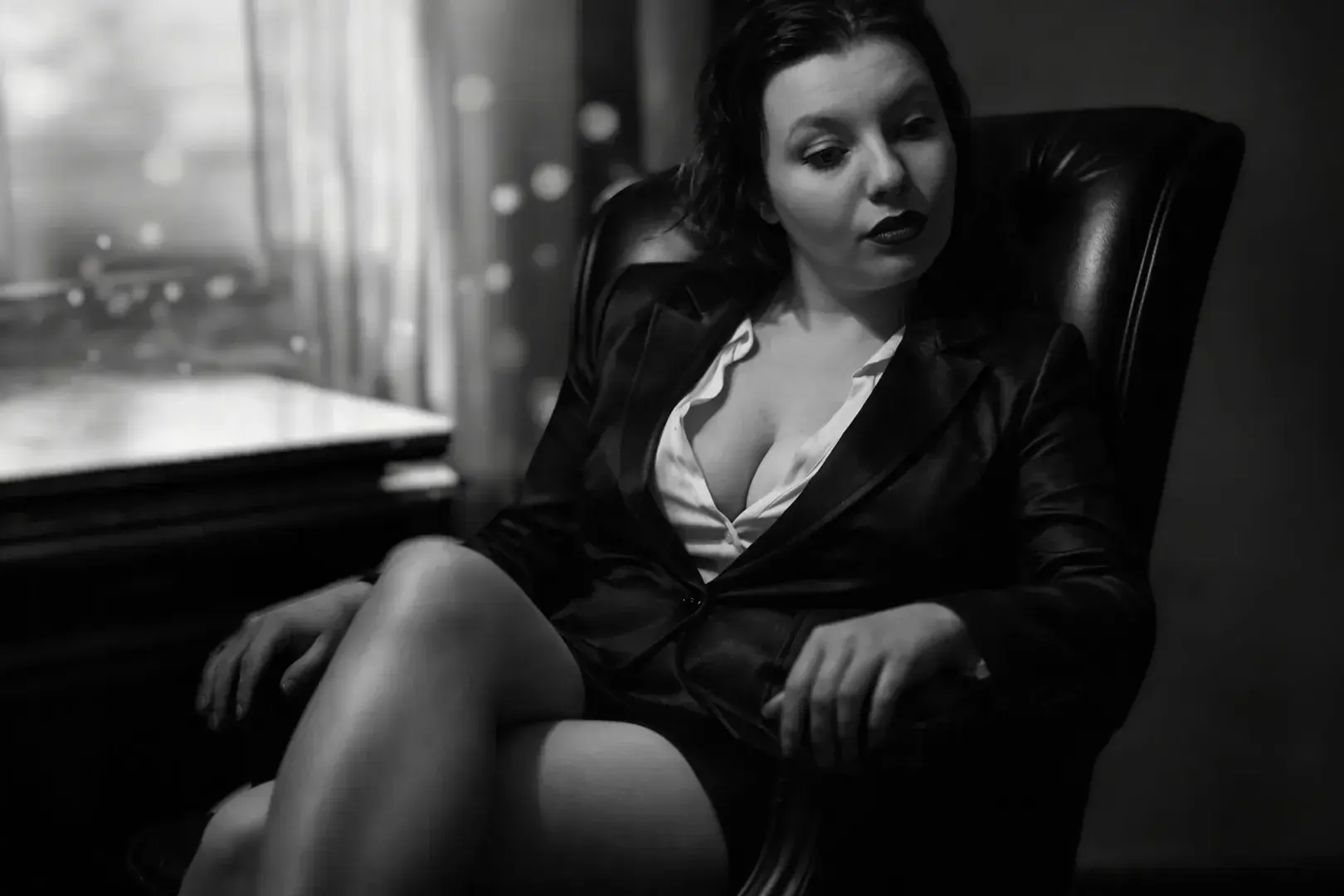 Leak & nude MYM — Lunavelvet_666 : « Ce soir, Luna Velvet prend place.Une ambiance sombre, élégante, assumée.Les plus curieux savent où me trouver… 🌙 » (MYM)