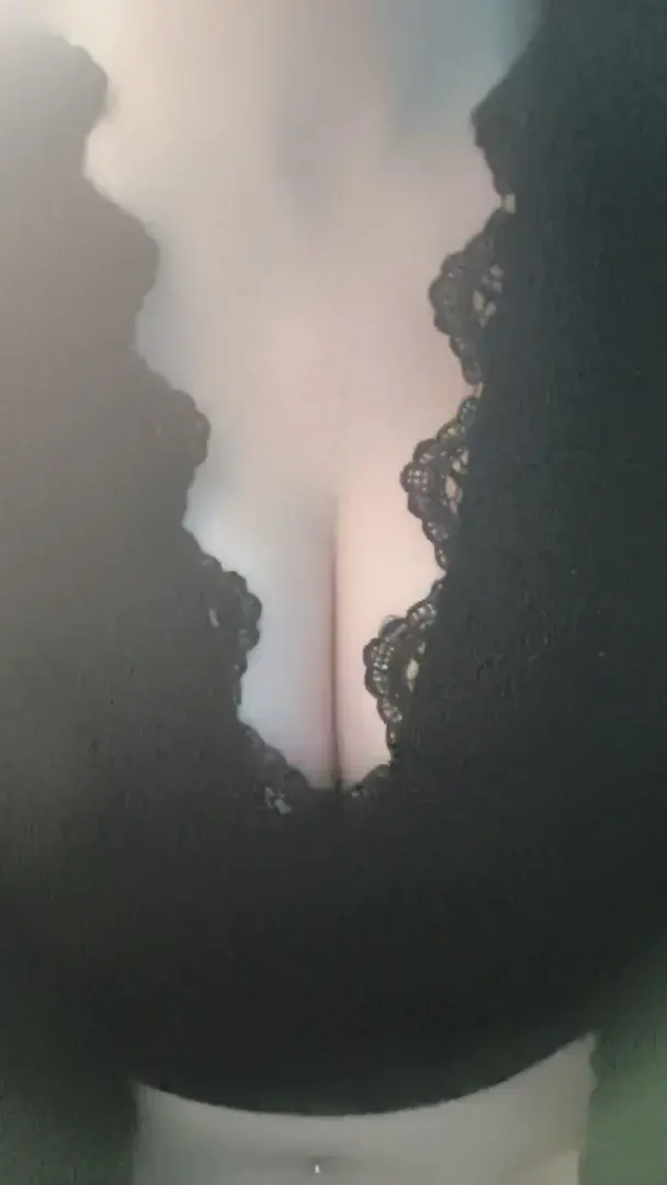 Leak & nude 2 — Elsa40000