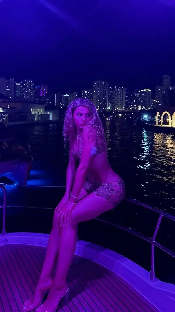 Leak & nude MYM — elisetwins : « Olala j'étais trop belle ^^ » (MYM)