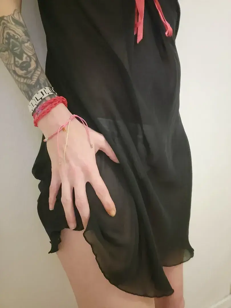 Leak & nude 1 — Paprika42