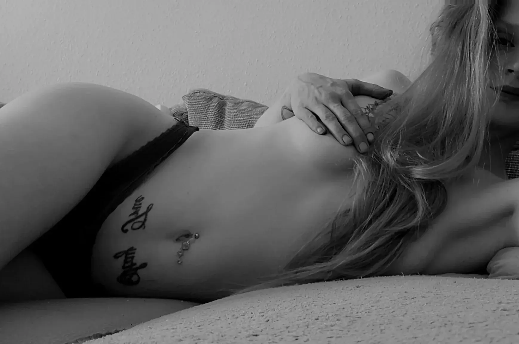 👣⛓️🖤
