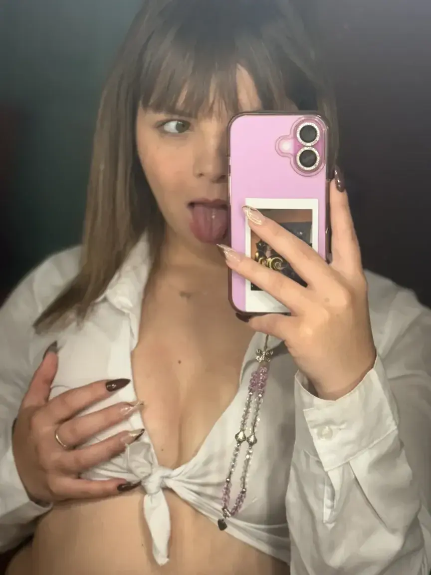 Leak & nude MYM — ptitelolaa : « 🌸 Nouvelle ici ! Abonnement à 0 euros 🌸 » (MYM)