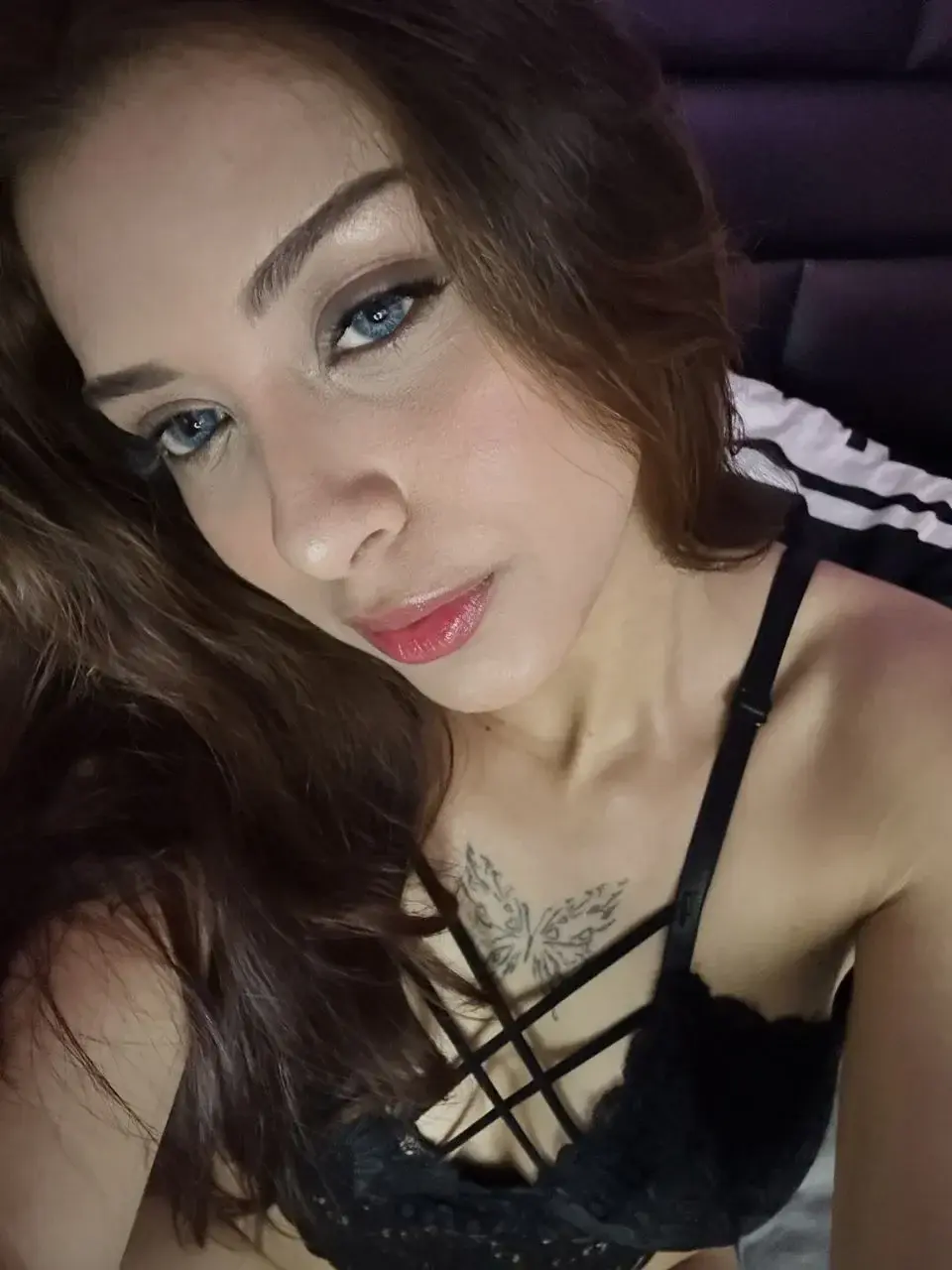 Abonnement gratuit viens privée j'ai un cadeaux pour toi ! 🥰