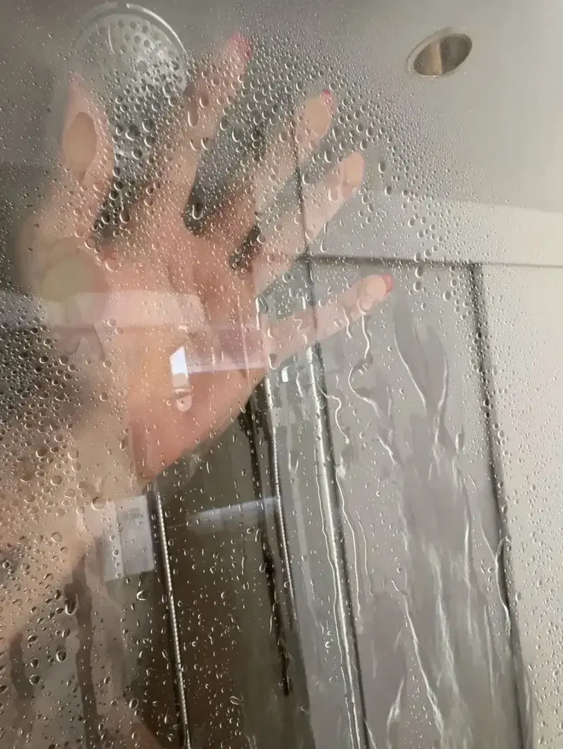 Leak & nude 6 — Ellyprivate