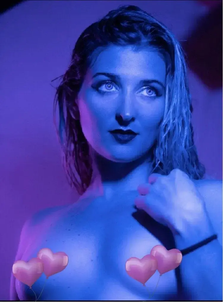 Alicepaysmerveilles - Photo exclusive MYM 7 | French Modèles