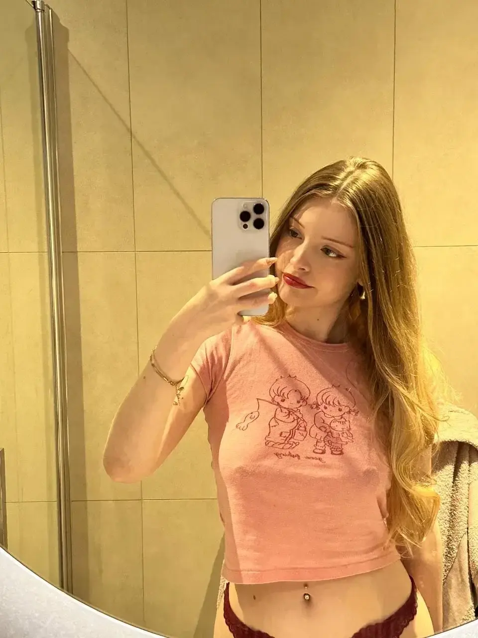 un samedi soir ça se fête non ? 🤗(mon abonnement est free … pas besoin de code ❤️)