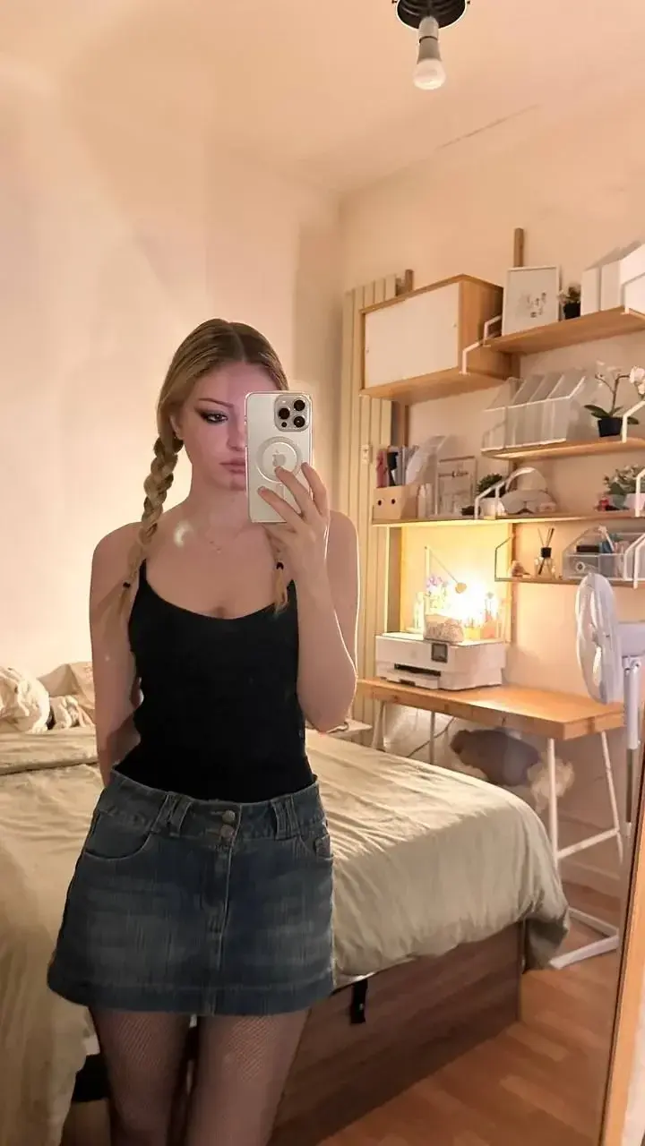 noir aujourd’hui ? 🖤(mon abonnement est free … pas besoin de code ❤️)