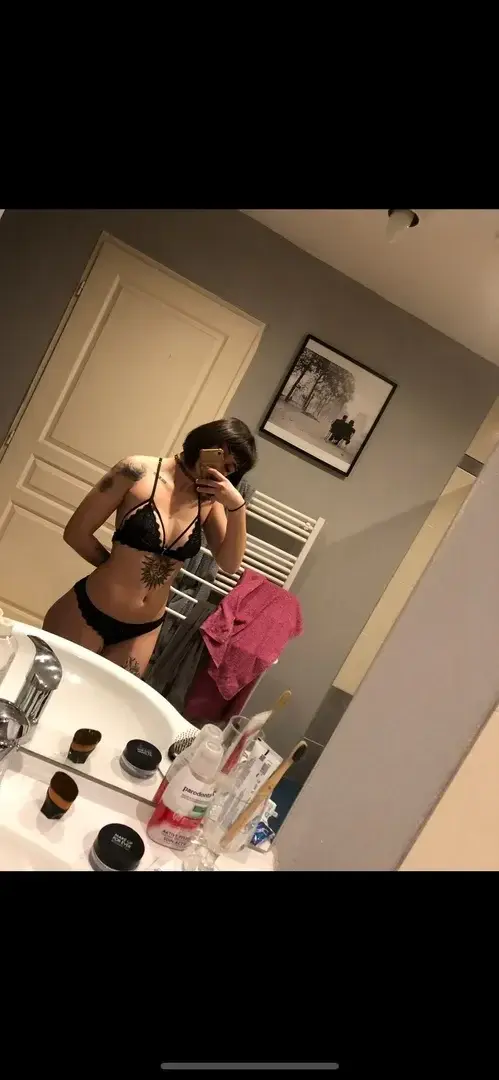 Leak & nude 12 — Wya