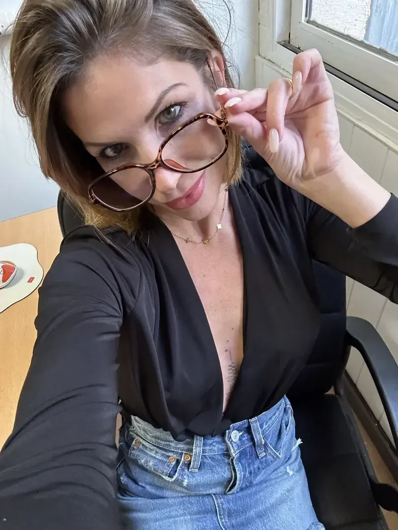 Leak public de lemonde2fk2 — « Je te souhaite une belle journée ! » (nude) sur MYM