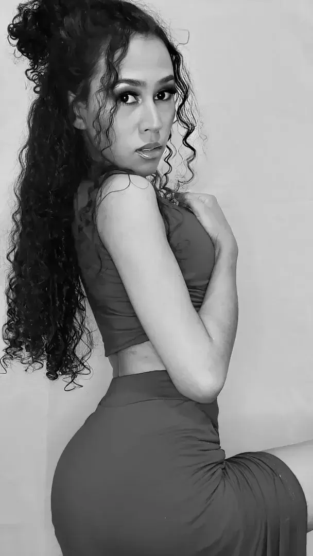 Elizandramarques - Photo exclusive MYM 4 | French Modèles