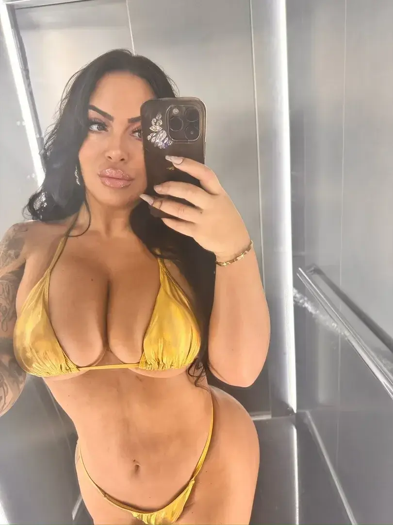 Abonnement GRATUIT avec le code FREE😈 J'ai un petit secret réservé à ceux qui m'écrivent en premier…