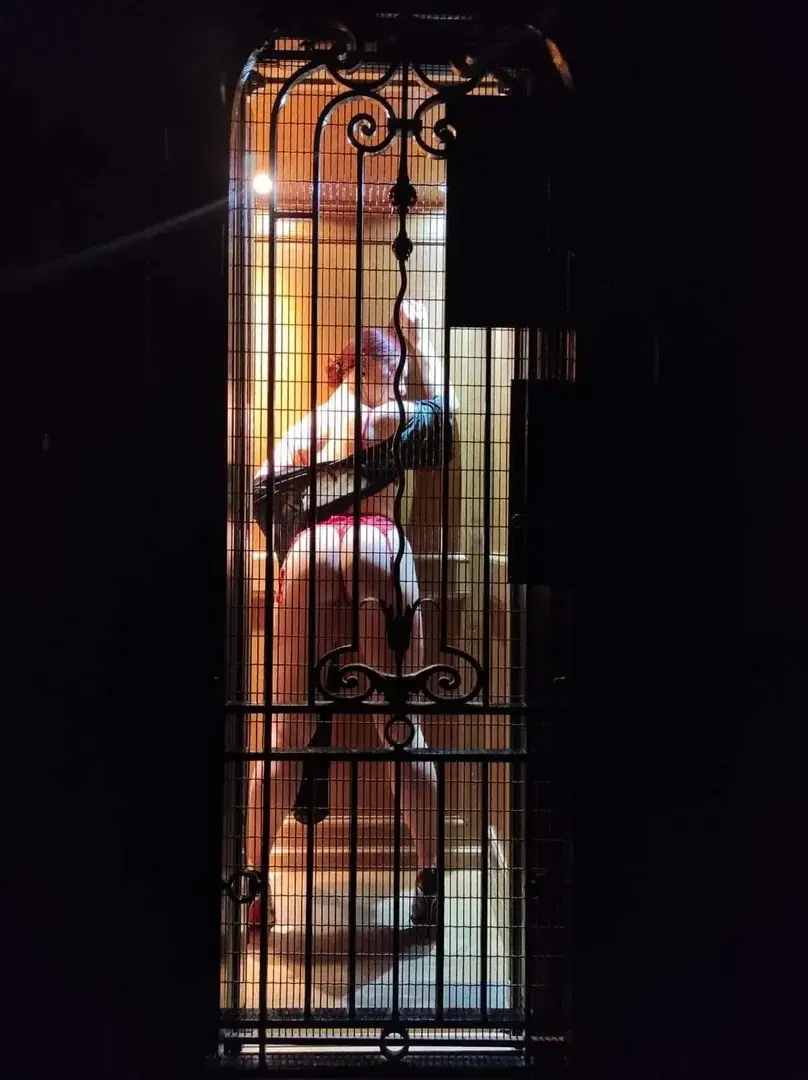 L'amour dans l'ascenseur..Emmènes moi au 7ème ciel