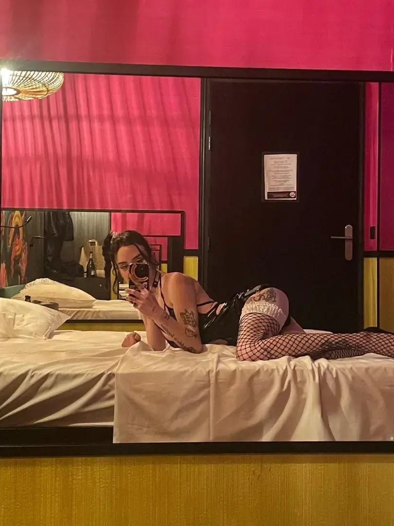 Leak & nude 2 — firewalkwithme
