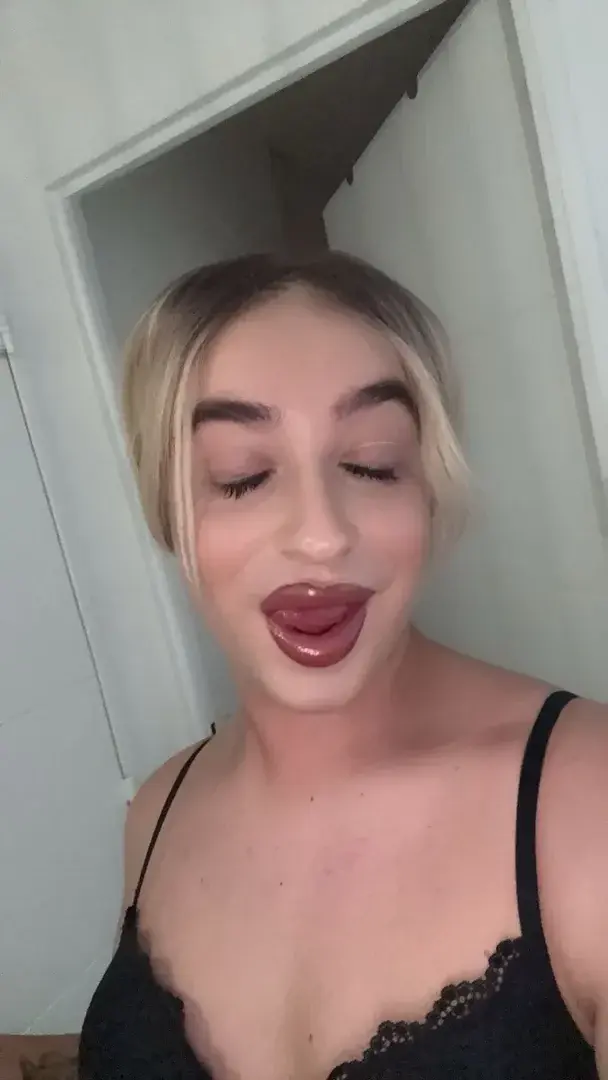 Leak & nude 18 — Ninatravestie25